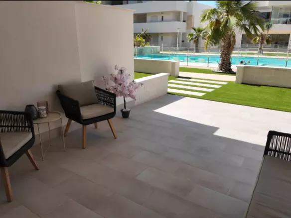 2-bedroom Apartment In Guardamar Del Segura, Spain (112 M² Plot)