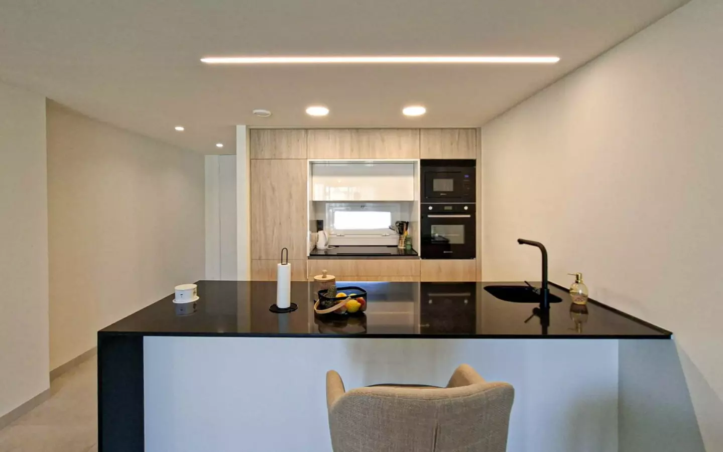 2-bedroom Apartment In Guardamar Del Segura, Spain (112 M² Plot)
