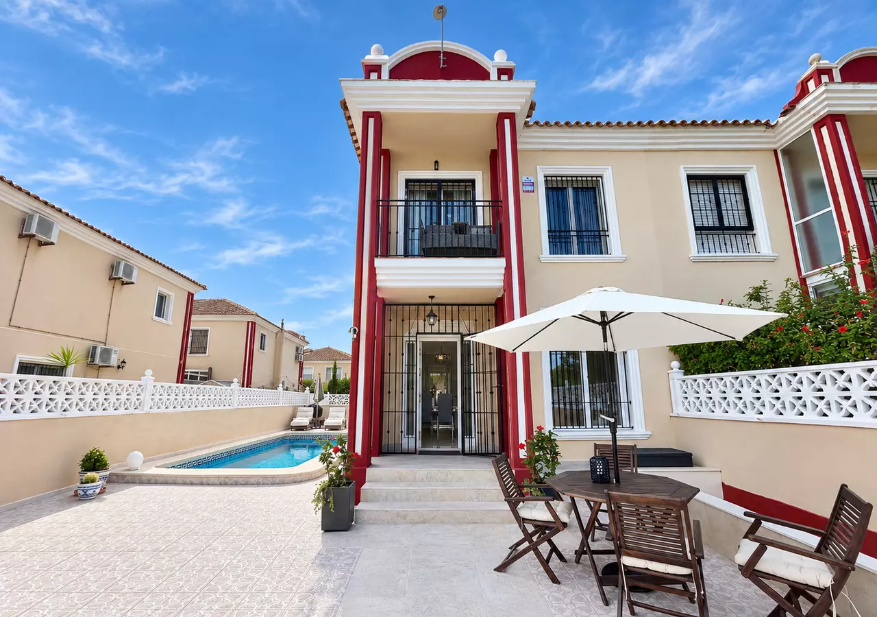 3-bedroom Town House In Pilar De La Horadada, Spain (110 M²)