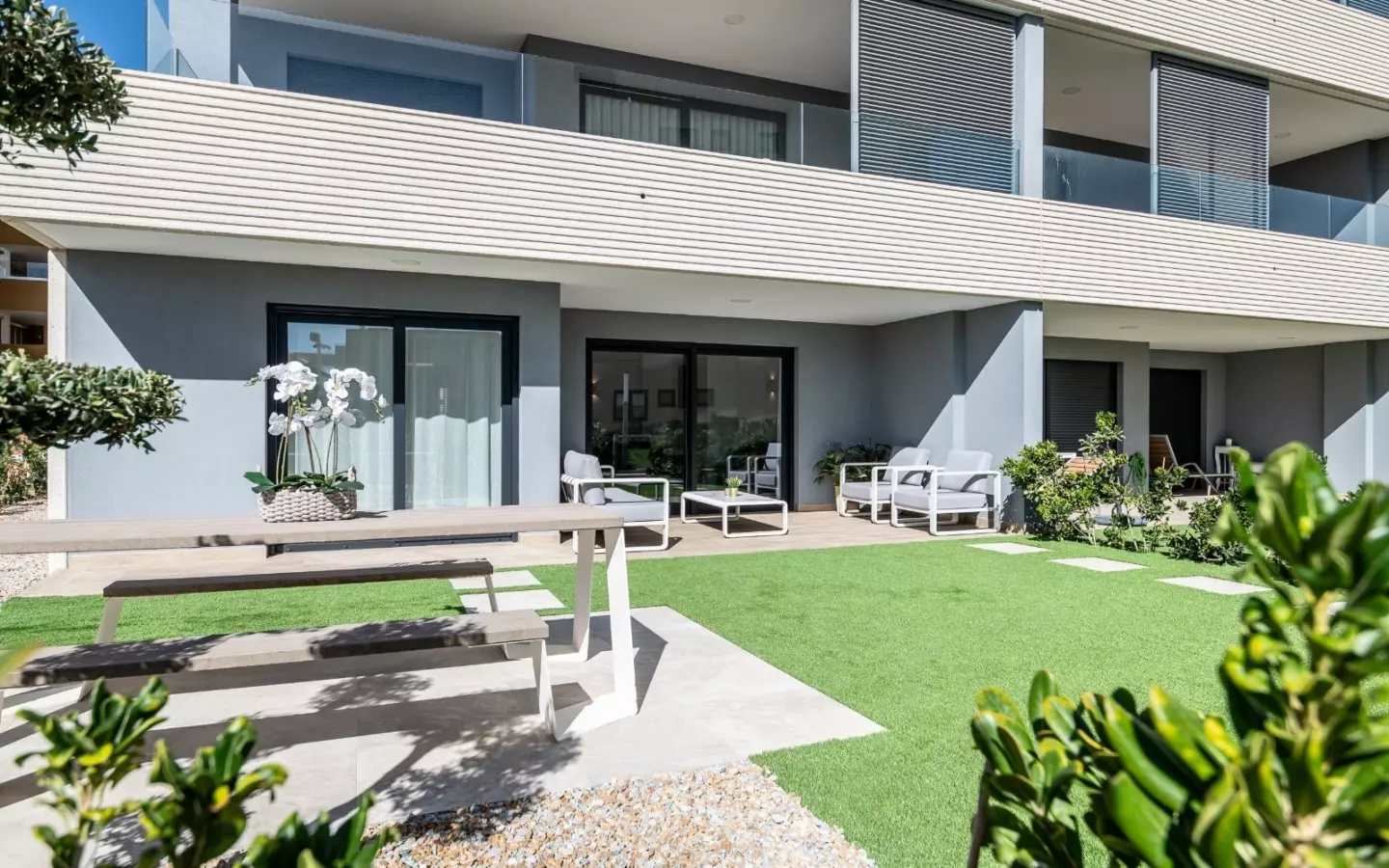 2-bedroom Apartment In Torrevieja, Spain (90 M²)