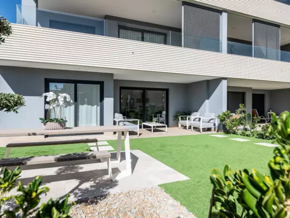 2-bedroom Apartment In Torrevieja, Spain (90 M²)