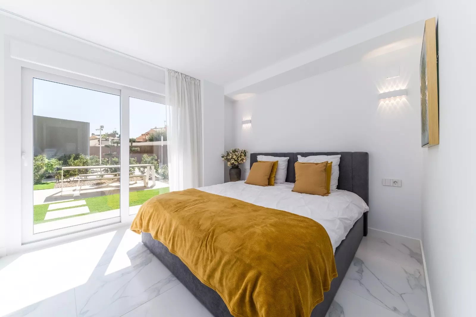 2-bedroom Apartment In Torrevieja, Spain (90 M²)