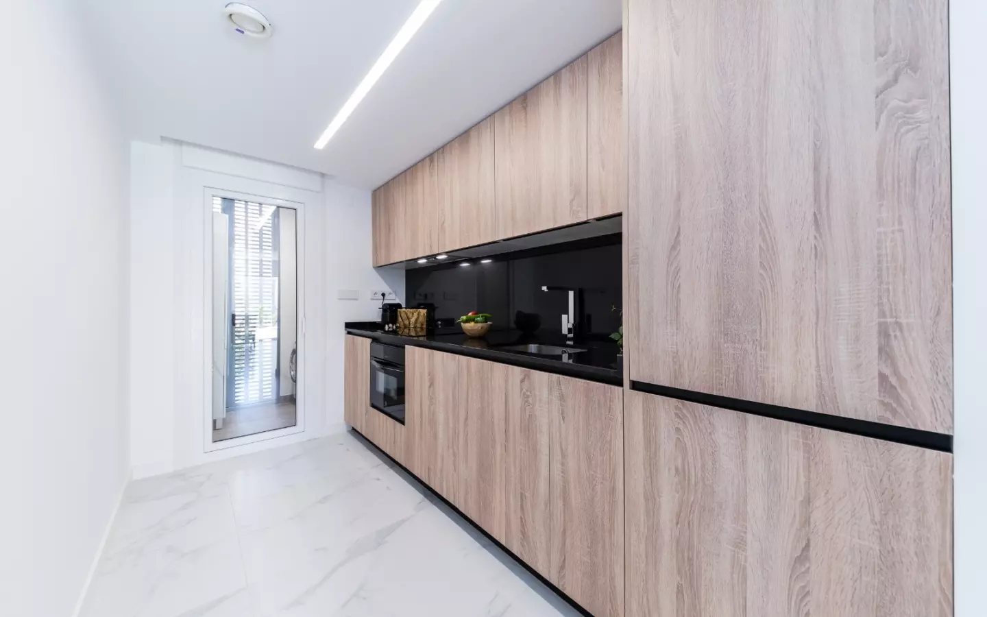 2-bedroom Apartment In Torrevieja, Spain (90 M²)