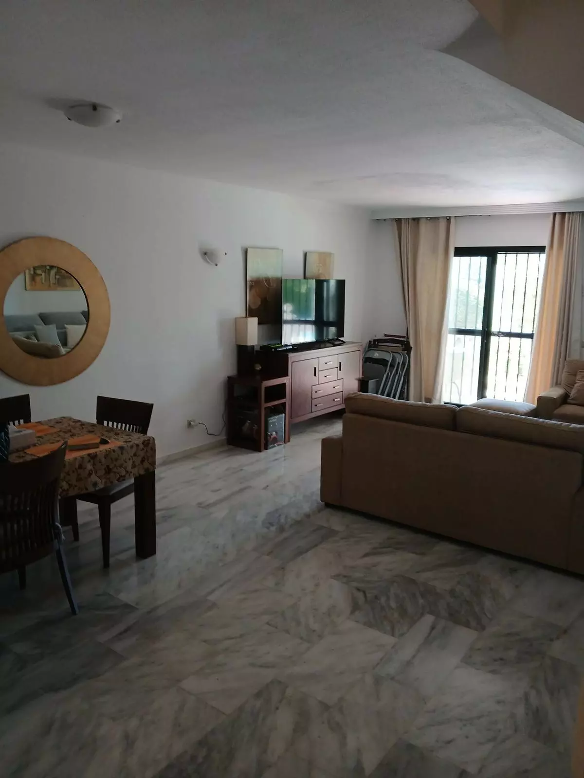 3-bedroom Property In Estepona, Spain (146 M²)