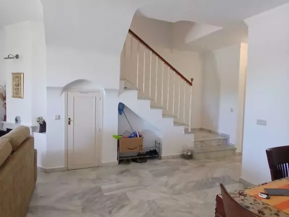 3-bedroom Property In Estepona, Spain (146 M²)