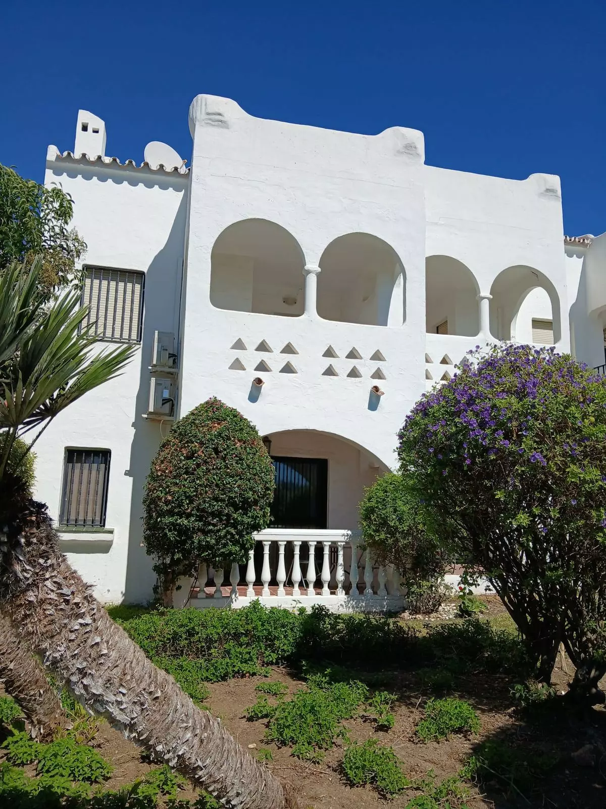 3-bedroom Property In Estepona, Spain (146 M²)