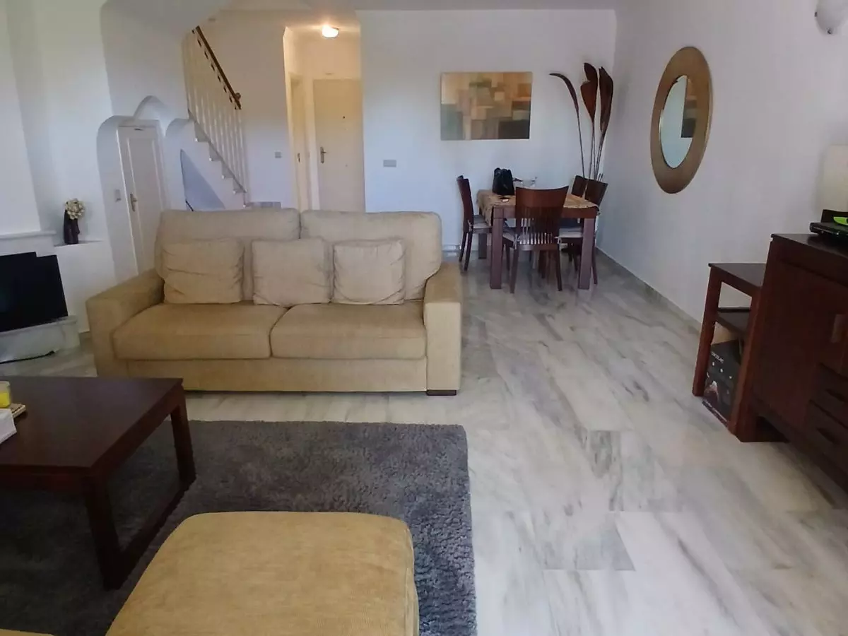 3-bedroom Property In Estepona, Spain (146 M²)