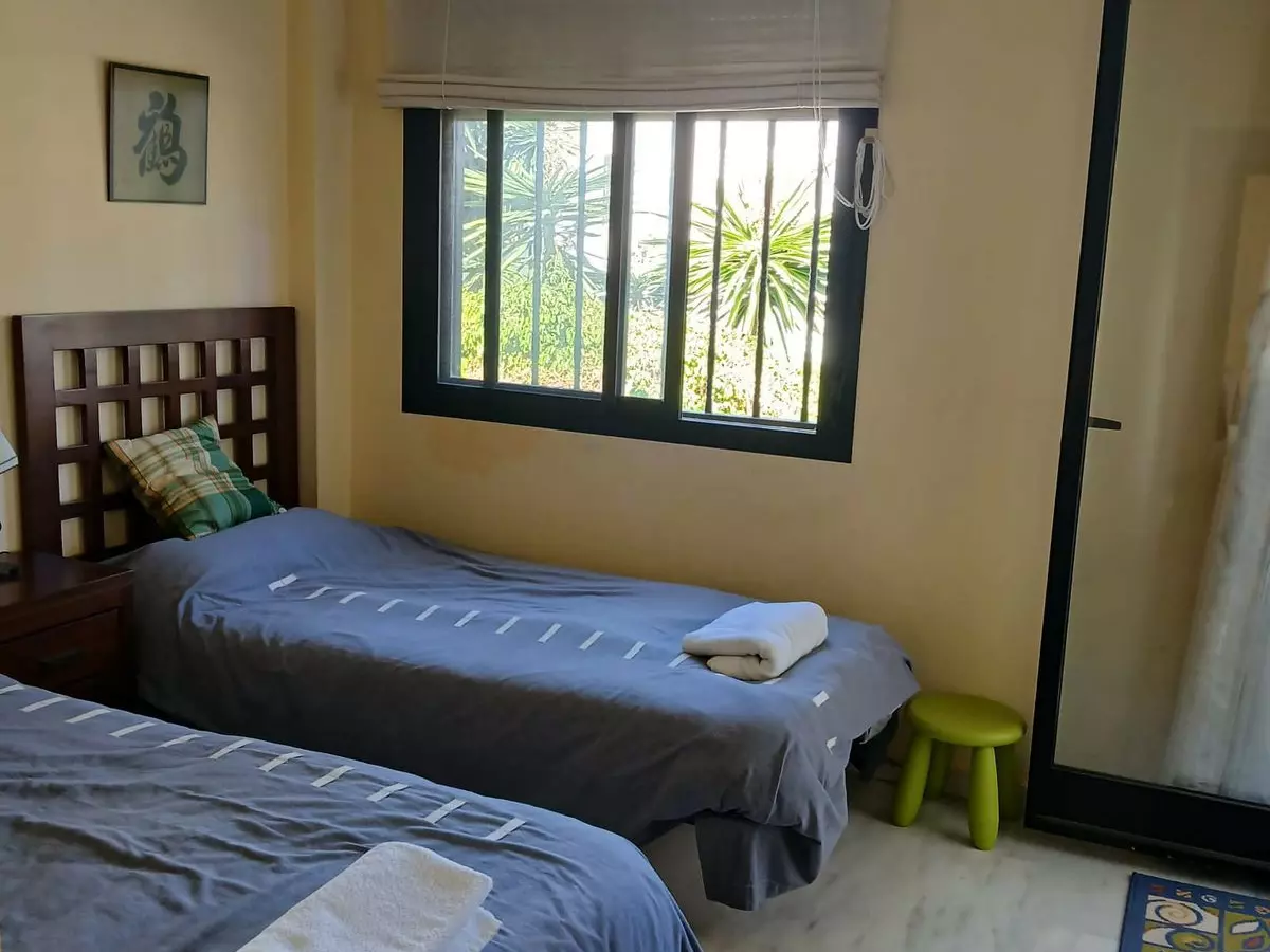 3-bedroom Property In Estepona, Spain (146 M²)