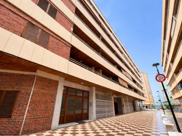 2-bedroom Apartment In Torrevieja, Spain (90 M²)