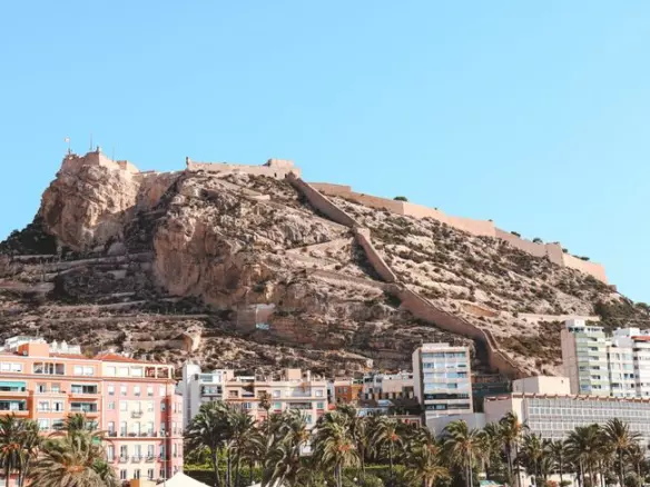 3-bedroom Apartment In Alicante, Spain