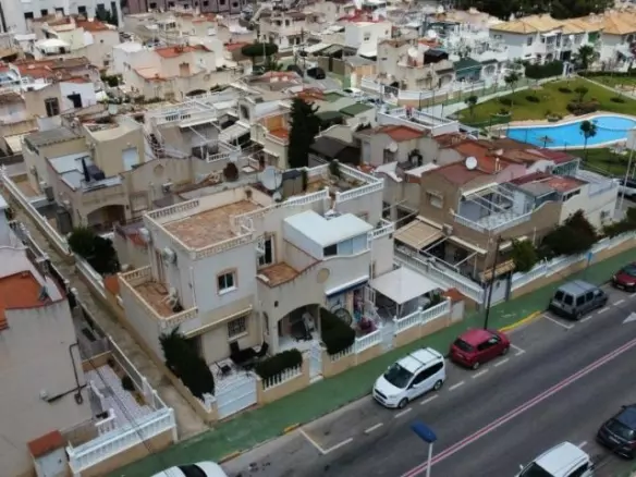 3-bedroom Duplex In Torrevieja, Spain (85 M²)