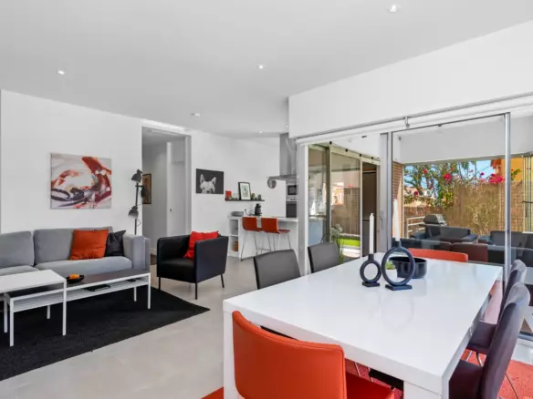 3-bedroom Apartment In Orihuela Costa, Spain (90 M²)