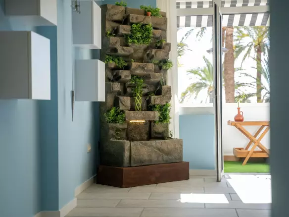 2-bedroom Apartment In Alicante, Spain (200 M²)