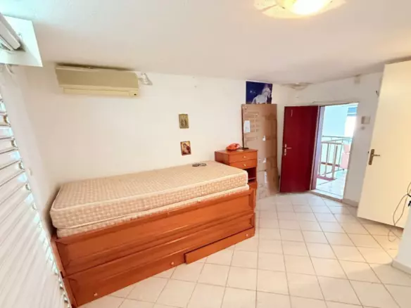 Commercial Property In Paralia, Greece (182 M²)