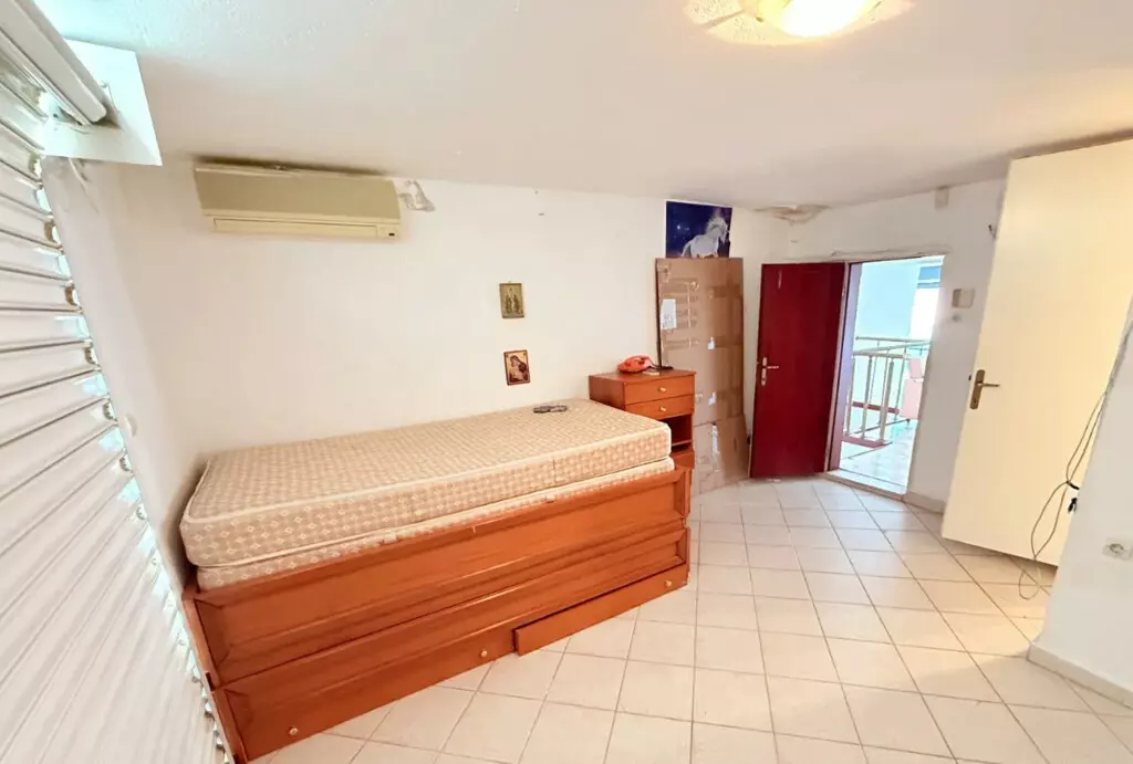 Commercial Property In Paralia, Greece (182 M²)