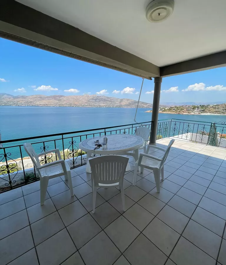 2-bedroom Detached House In Salamina, Greece (95 M²)