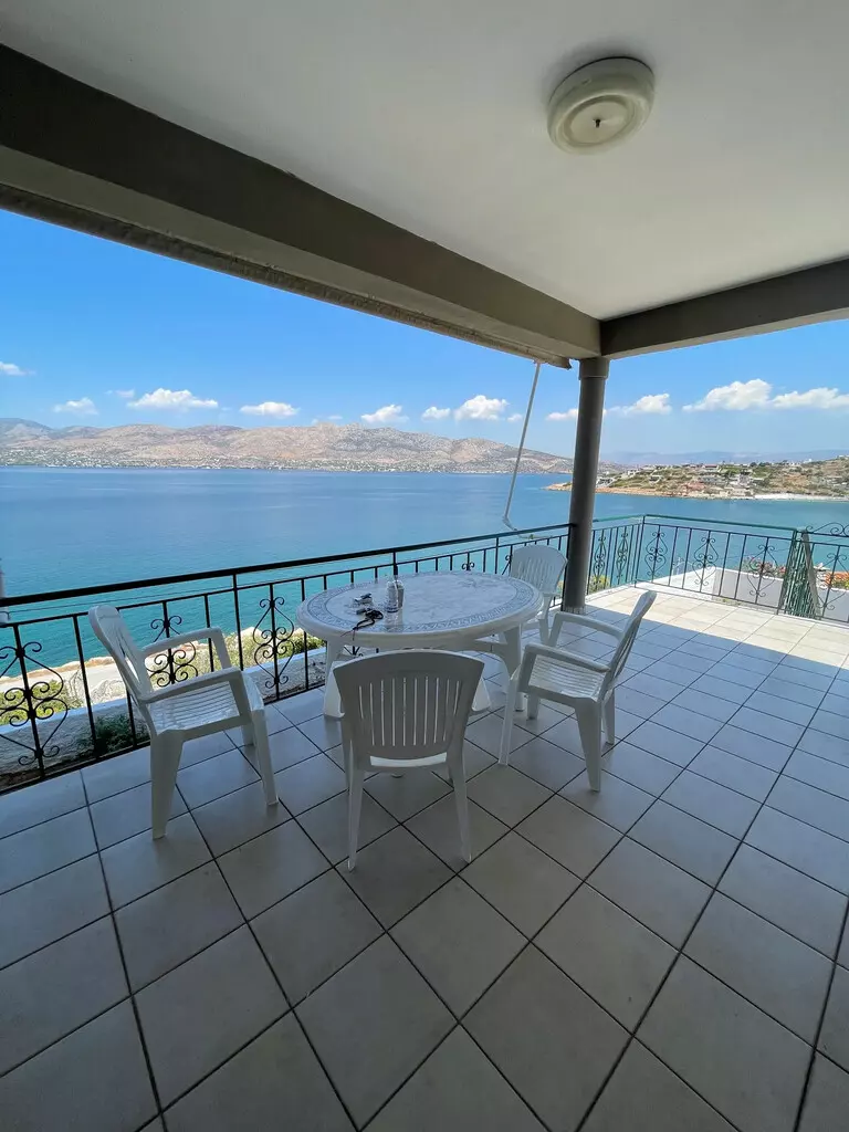 2-bedroom Detached House In Salamina, Greece (95 M²)
