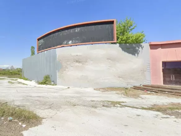 Commercial Property In Paralia, Greece (250 M²)