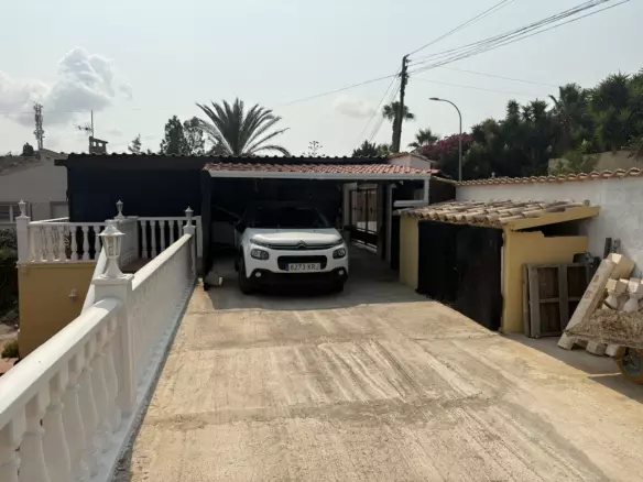 3-bedroom Villa In Algorfa, Spain (200 M²)