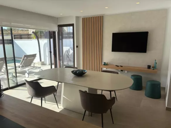 3-bedroom Villa In Algorfa, Spain (175 M²)
