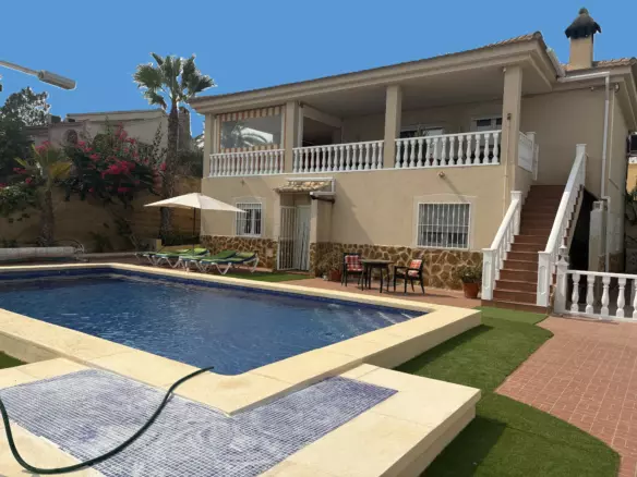 3-bedroom Villa In Algorfa, Spain (200 M²)