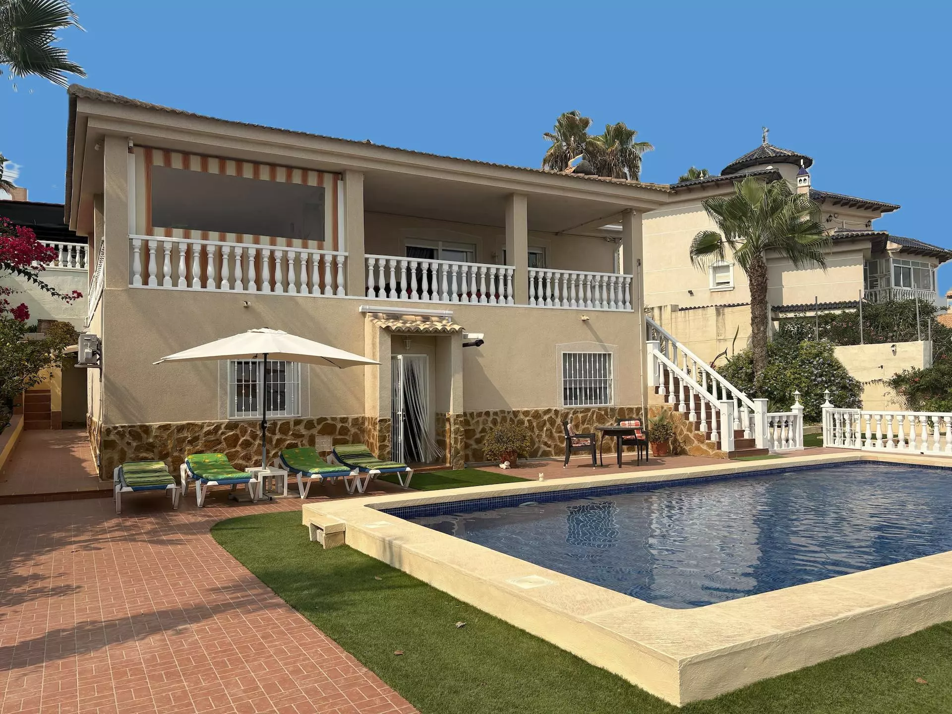 3-bedroom Villa In Algorfa, Spain (200 M²)