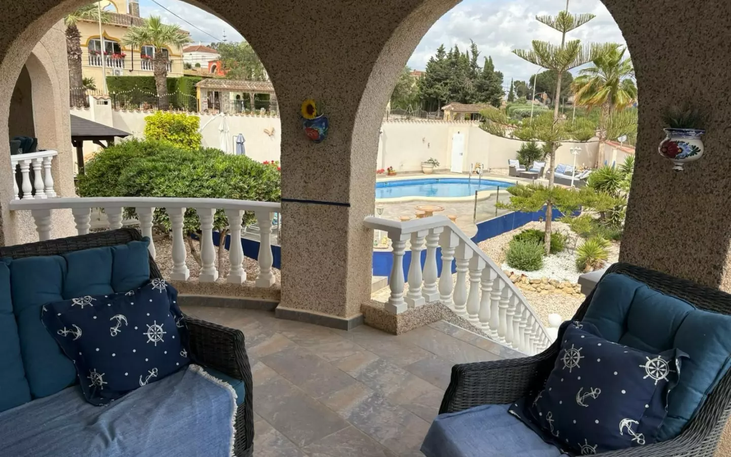 5-bedroom Villa In Almoradi, Spain (375 M²)