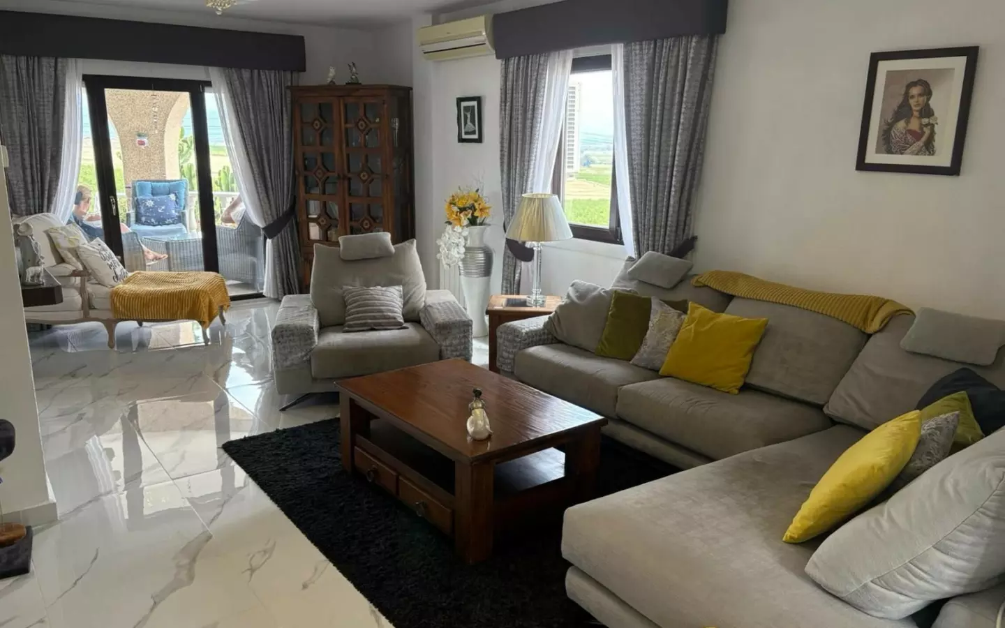 5-bedroom Villa In Almoradi, Spain (375 M²)