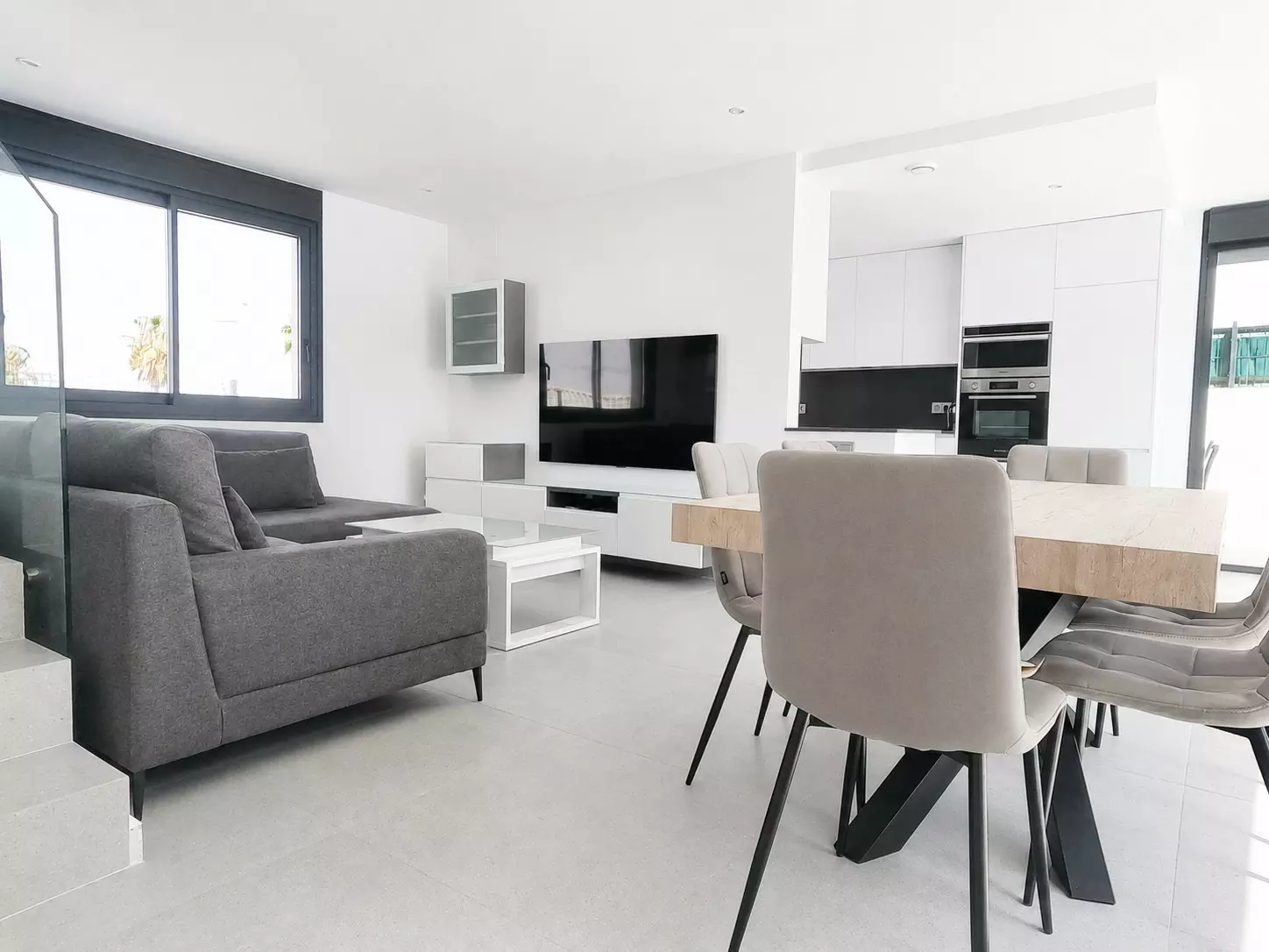 5-bedroom Villa In Algorfa, Spain (200 M²)