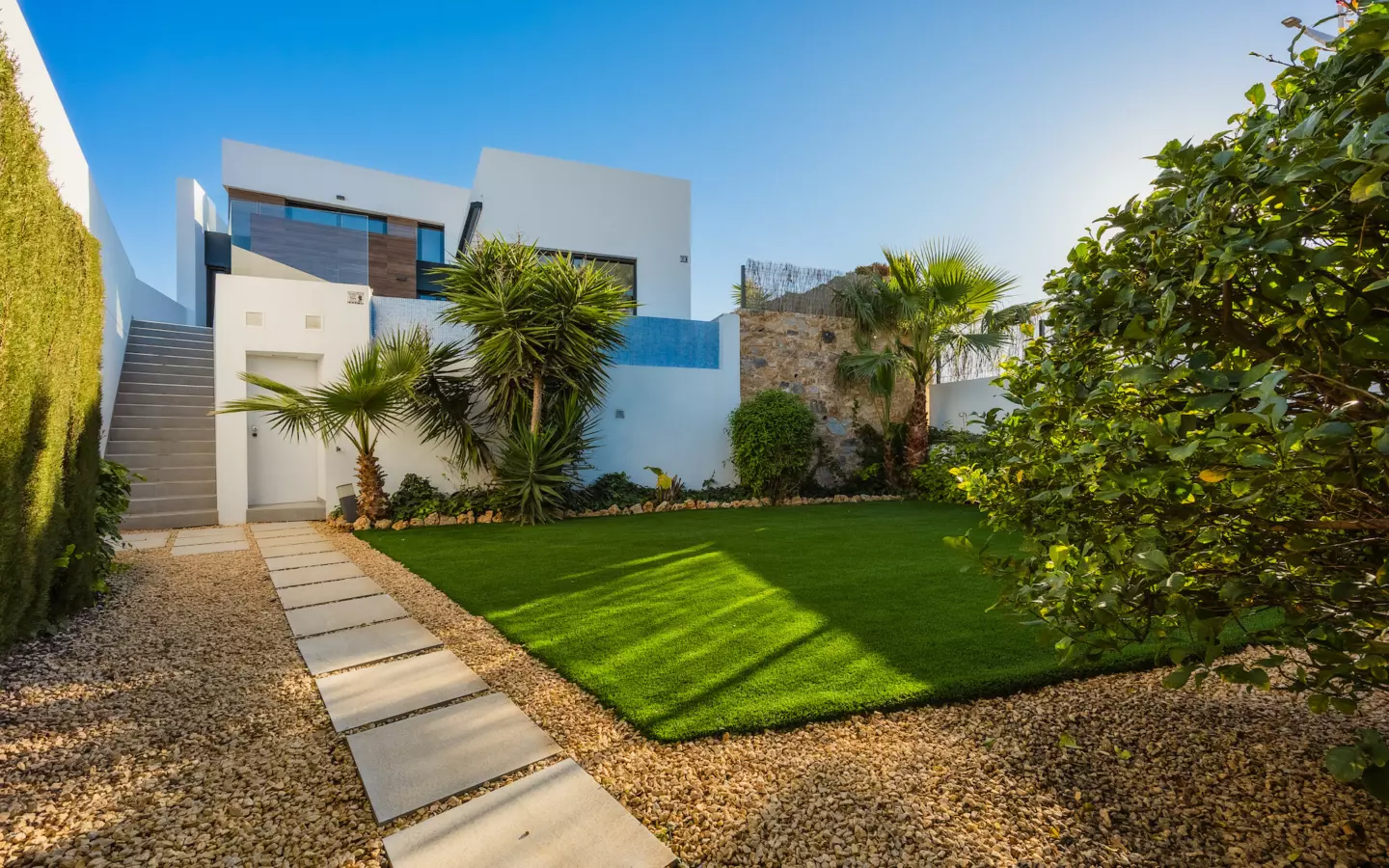 4-bedroom Villa In Algorfa, Spain (300 M²)