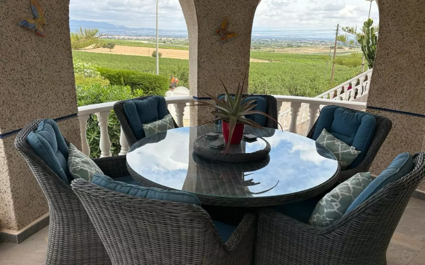 5-bedroom Villa In Almoradi, Spain (375 M²)