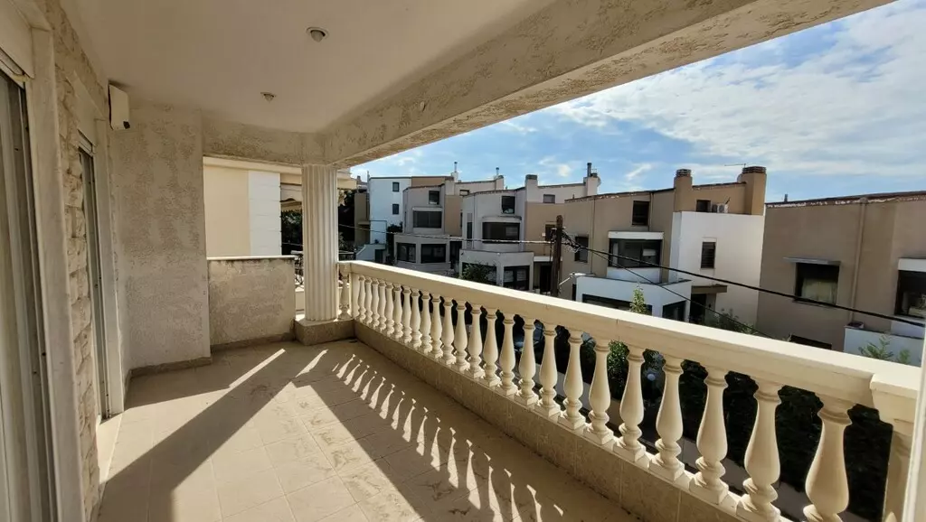 6-bedroom Detached House In Panorama, Greece (271 M²)