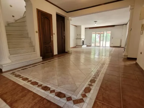 6-bedroom Detached House In Panorama, Greece (271 M²)