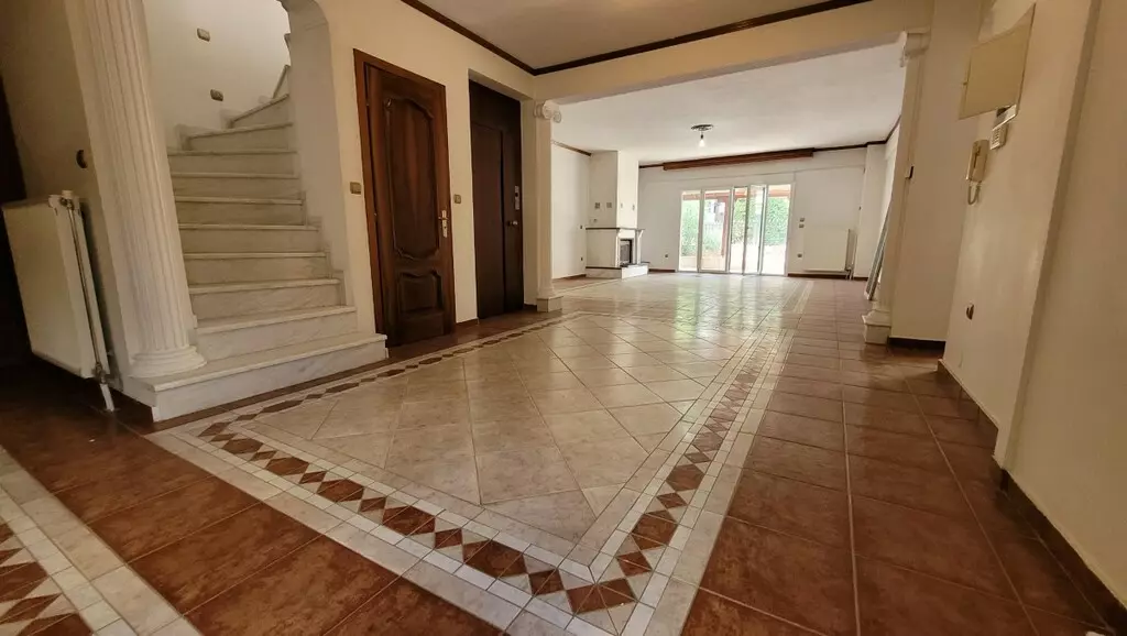 6-bedroom Detached House In Panorama, Greece (271 M²)