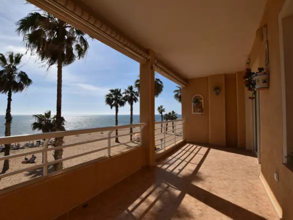 3-bedroom Apartment In Torrevieja, Spain (98 M²)