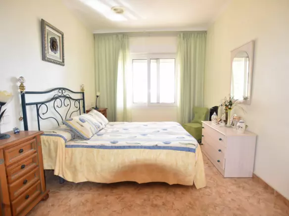 3-bedroom Apartment In Torrevieja, Spain (98 M²)