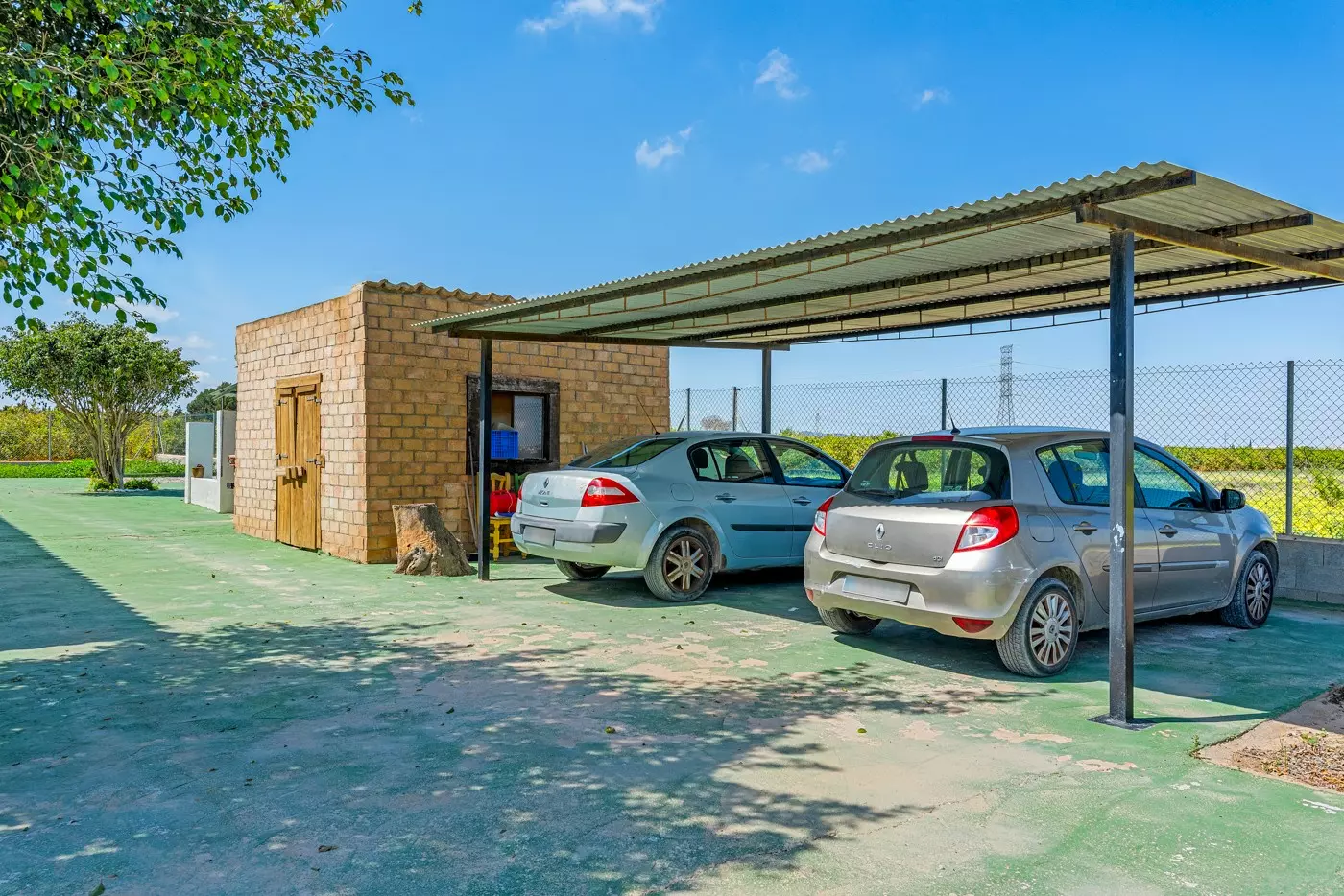 6-bedroom Villa In Los Montesinos, Spain (340 M²)