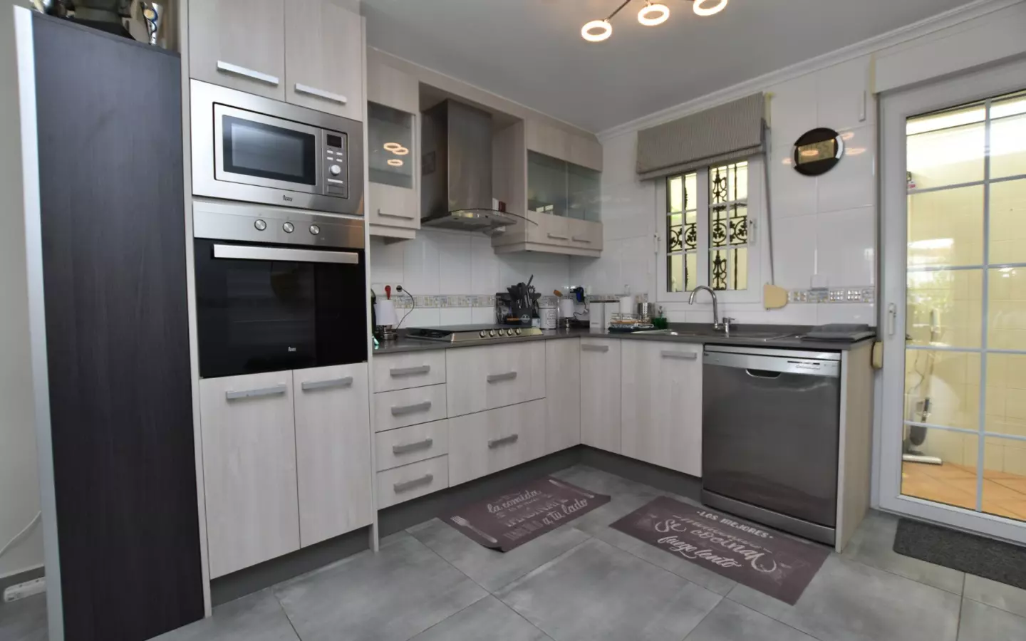 3-bedroom Villa In Orihuela Costa, Spain (142 M²)