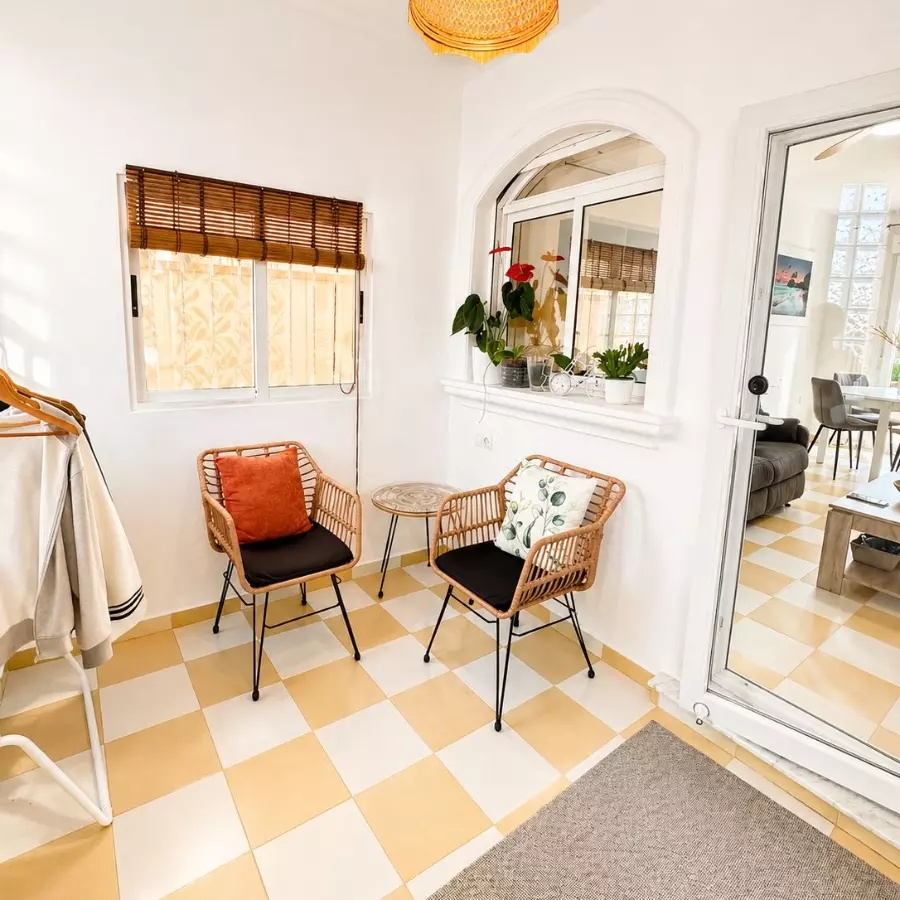 3-bedroom Villa In Torrevieja, Spain (86 M²)