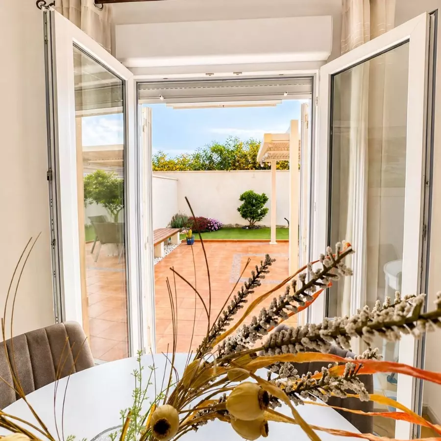 3-bedroom Villa In Torrevieja, Spain (86 M²)