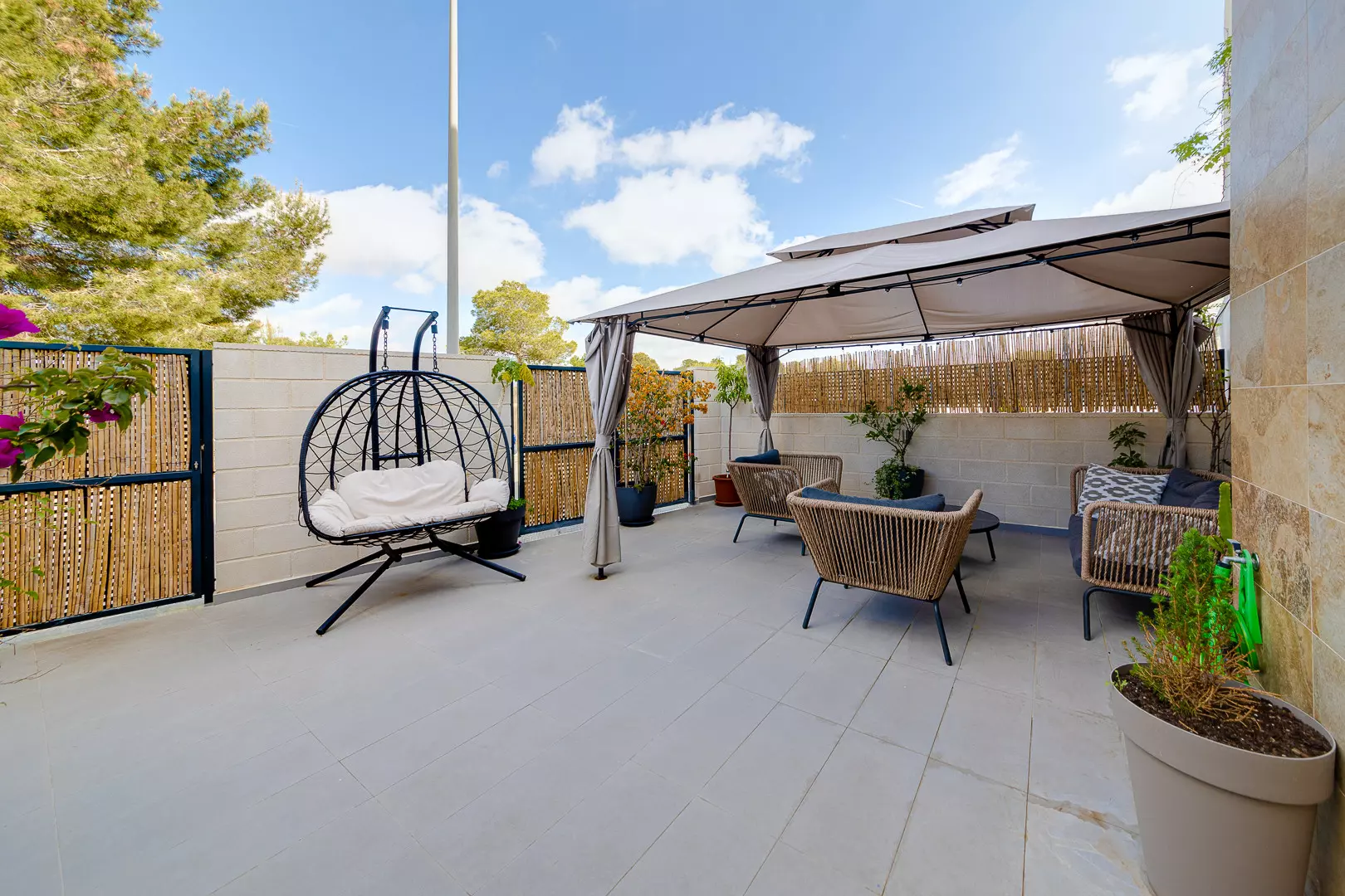 3-bedroom Townhouse In Villamartin, Spain (101 M²)