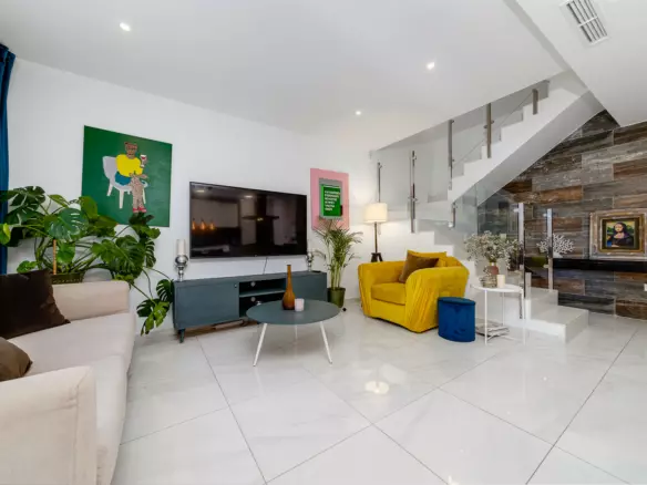 3-bedroom Townhouse In Villamartin, Spain (101 M²)