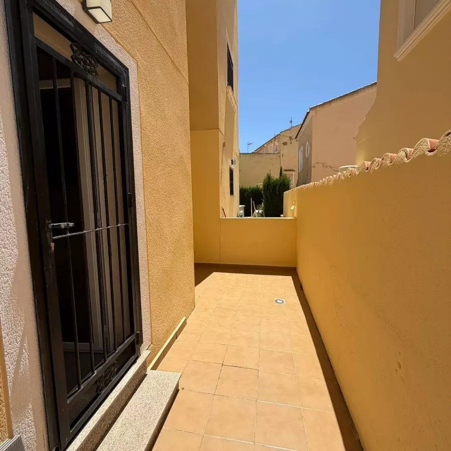 3-bedroom Town House In Pilar De La Horadada, Spain (140 M²)
