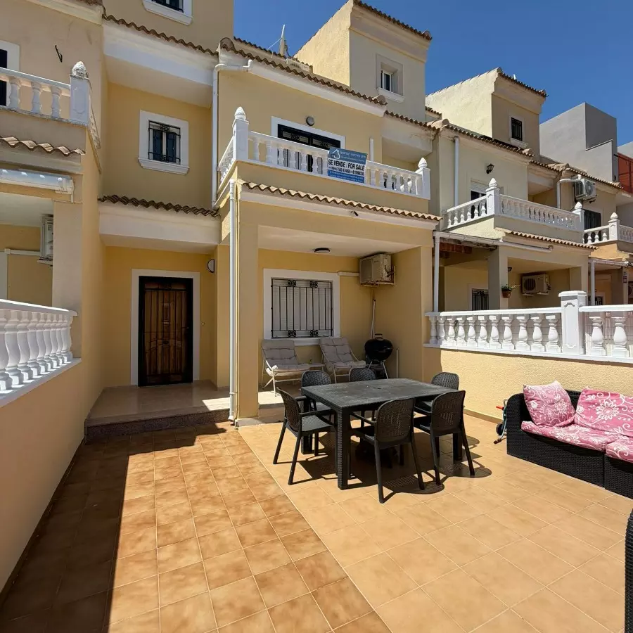 3-bedroom Town House In Pilar De La Horadada, Spain (140 M²)