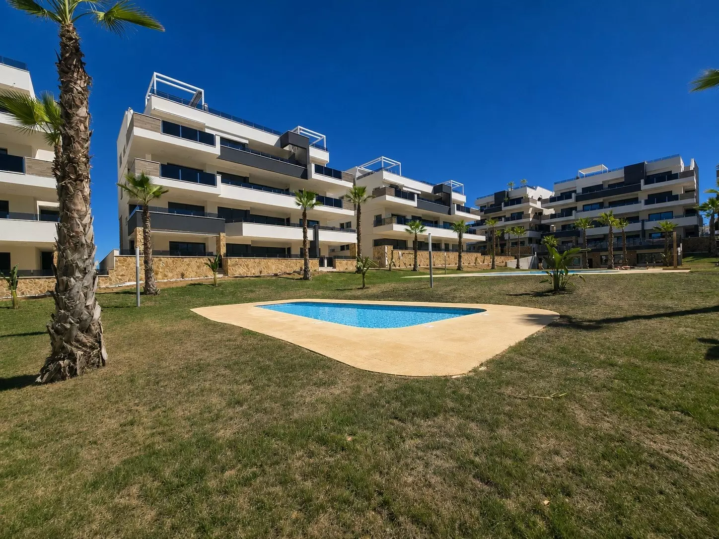 2-bedroom Property In Orihuela Costa, Spain (75 M²)
