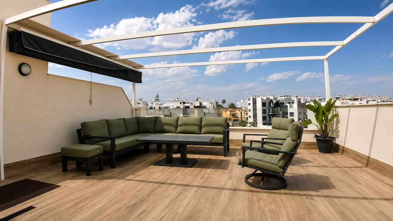 3-bedroom Penthouse In Orihuela Costa, Spain (96 M²)