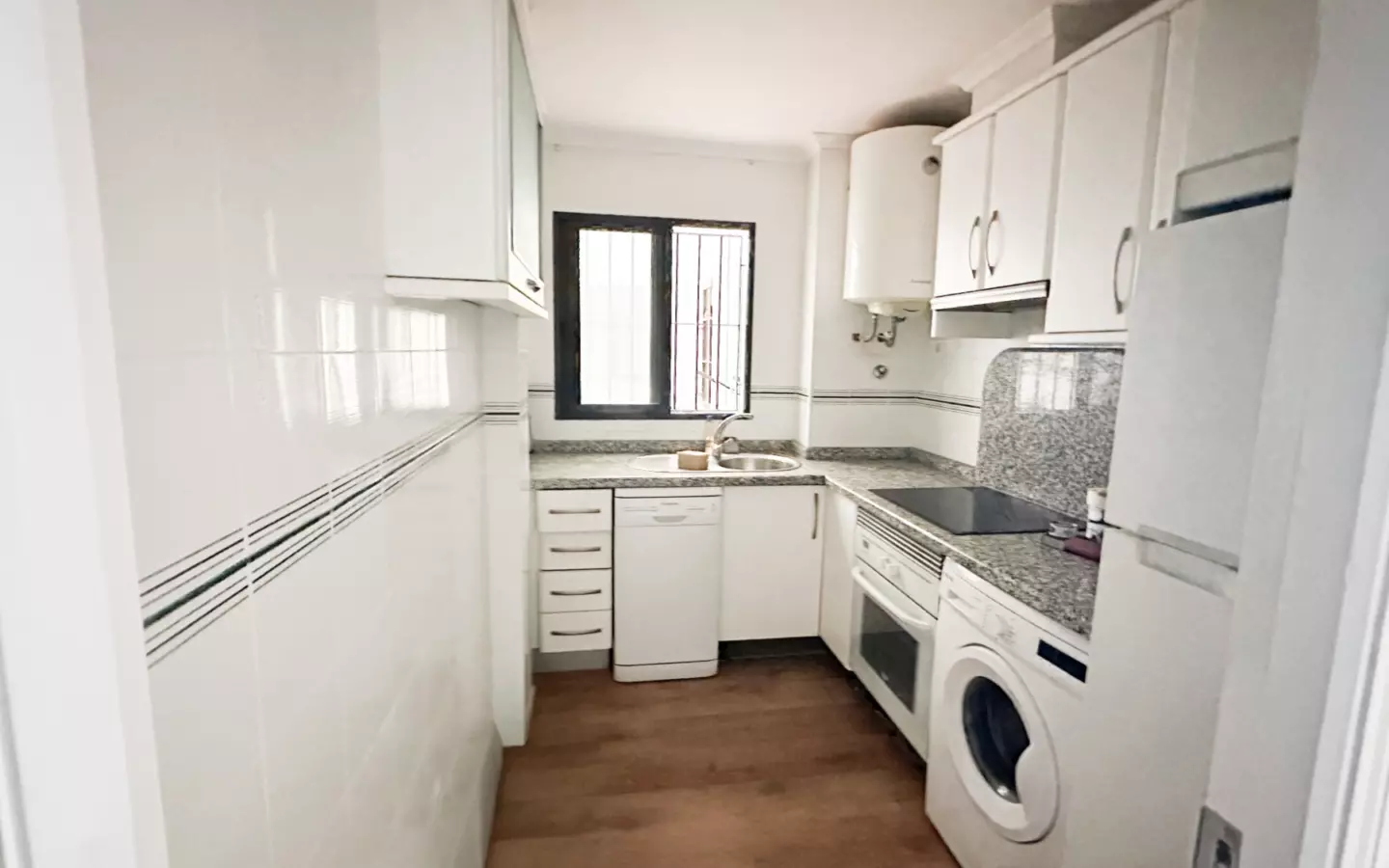 2-bedroom Apartment In Torrevieja, Spain (68 M²)