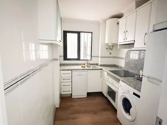 2-bedroom Apartment In Torrevieja, Spain (68 M²)