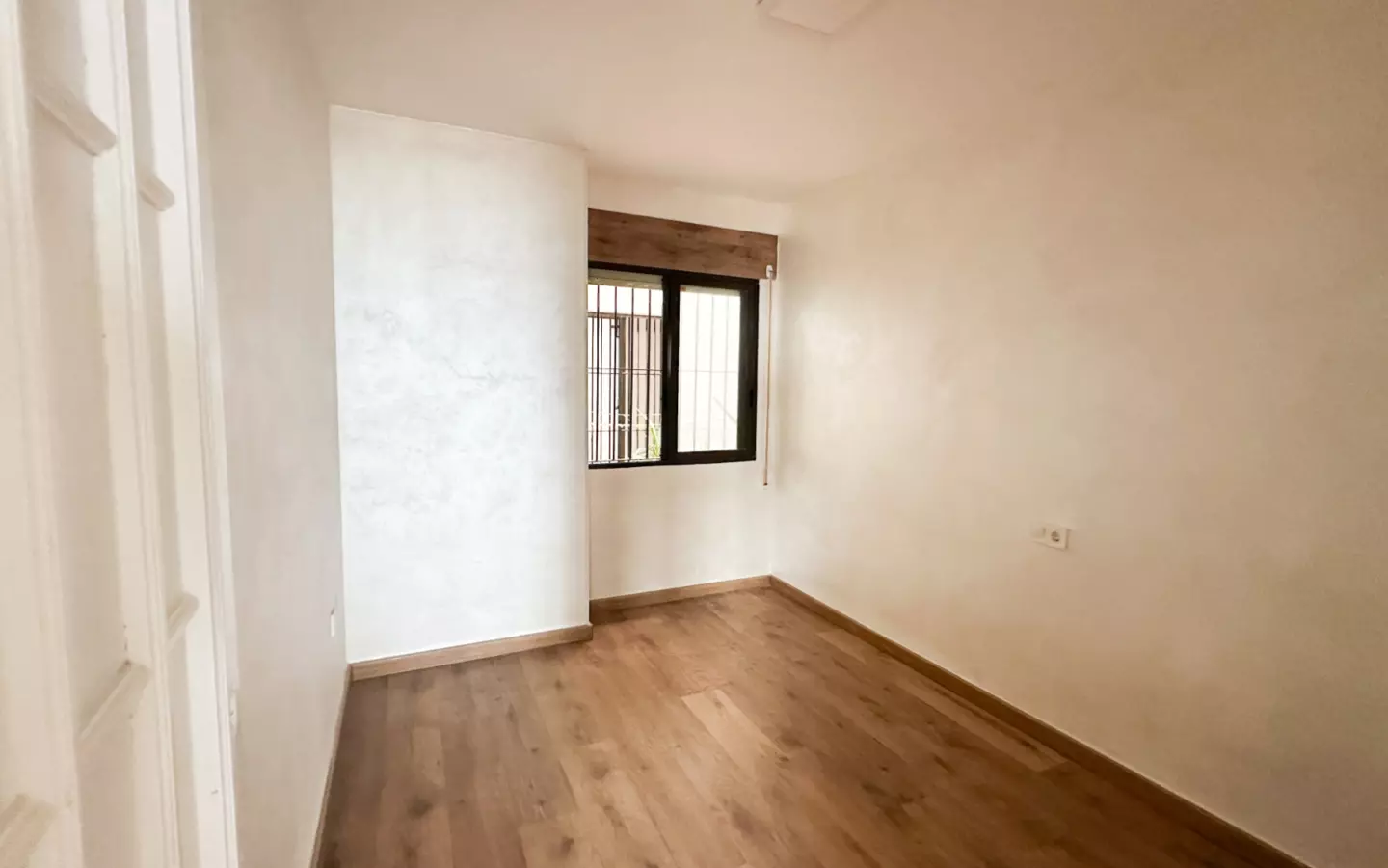 2-bedroom Apartment In Torrevieja, Spain (68 M²)