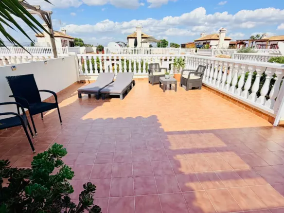 2-bedroom Semi In Daya Vieja, Spain (116 M² Plot)